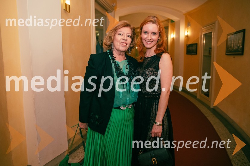 dr. Nada Pavšer, koordinatorka gibanja Povežimo Slovenijo, ustanoviteljica slovenske mreže Ekošol;  Sara  Bergman Recek, zobozdravnica, paradontologinjaOpera za tri groše, koprodukcija SNG Drama Ljubljana in SNG Opera in balet Ljubljana