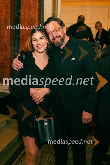  Ema Hribernik;  Marko  Hribernik, direktor SNG Opera in balet LjubljanaOpera za tri groše, koprodukcija SNG Drama Ljubljana in SNG Opera in balet Ljubljana