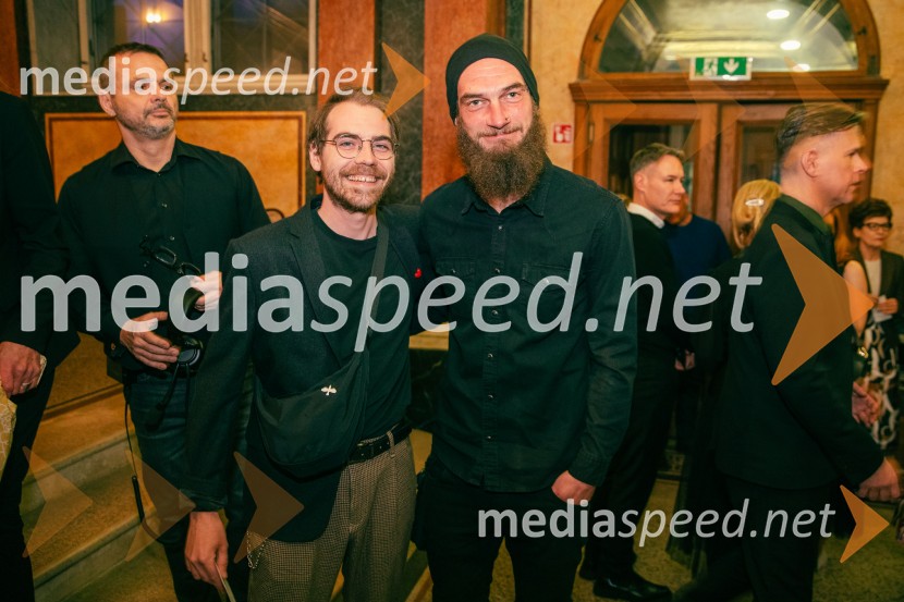  Matic Maco Lukšič, igralec;  ... Opera za tri groše, koprodukcija SNG Drama Ljubljana in SNG Opera in balet Ljubljana