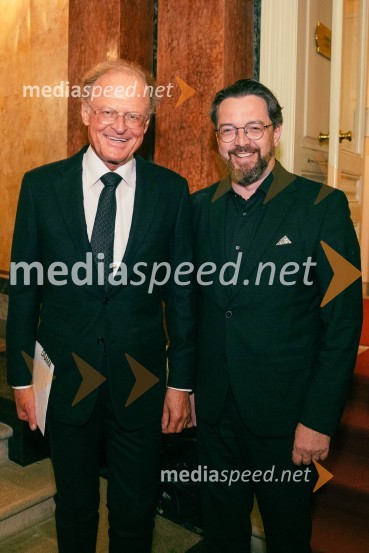  Janez  Škrabec, direktor Riko d.o.o.;  Marko  Hribernik, direktor SNG Opera in balet LjubljanaOpera za tri groše, koprodukcija SNG Drama Ljubljana in SNG Opera in balet Ljubljana