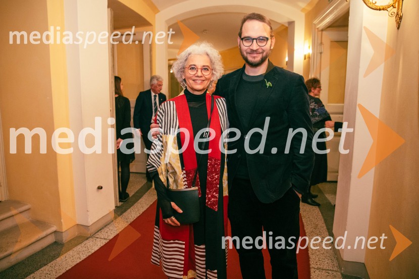  Alja Predan, selektorica, Teden slovenske drame;  Lev Predan Kowarski, direktor fotografijeOpera za tri groše, koprodukcija SNG Drama Ljubljana in SNG Opera in balet Ljubljana