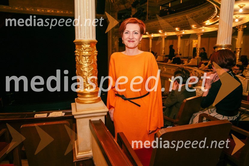 dr. Asta Vrečko, ministrica za kulturoOpera za tri groše, koprodukcija SNG Drama Ljubljana in SNG Opera in balet Ljubljana