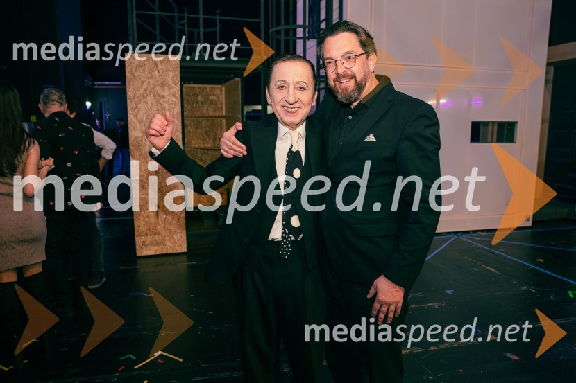  Gregor Baković, igralec;  Marko  Hribernik, direktor SNG Opera in balet LjubljanaOpera za tri groše, koprodukcija SNG Drama Ljubljana in SNG Opera in balet Ljubljana