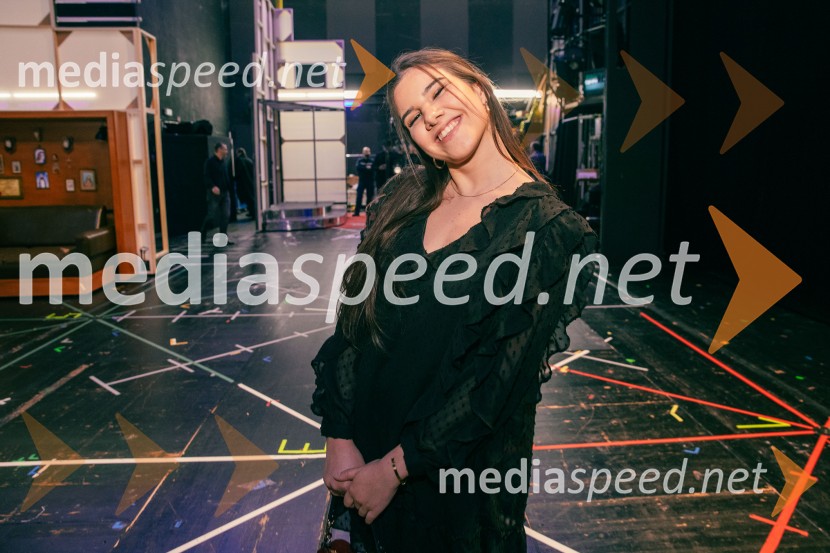  Ema HribernikOpera za tri groše, koprodukcija SNG Drama Ljubljana in SNG Opera in balet Ljubljana