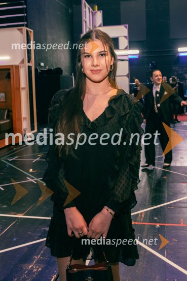  Ema HribernikOpera za tri groše, koprodukcija SNG Drama Ljubljana in SNG Opera in balet Ljubljana