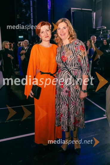  Barbara Čepirlo Čičigoj, odnosi z javnostjo Opera in Balet Ljubljana; dr. Asta Vrečko, ministrica za kulturoOpera za tri groše, koprodukcija SNG Drama Ljubljana in SNG Opera in balet Ljubljana