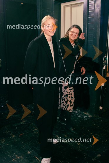  ... ;  Neža Klančar, plavalkaOpera za tri groše, koprodukcija SNG Drama Ljubljana in SNG Opera in balet Ljubljana