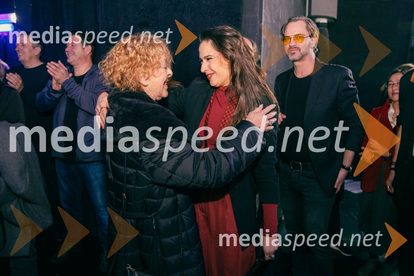  Milena  Zupančič, igralka;  Saša Pavlin Stošić, igralka;  Jurij  Zrnec, igralecOpera za tri groše, koprodukcija SNG Drama Ljubljana in SNG Opera in balet Ljubljana