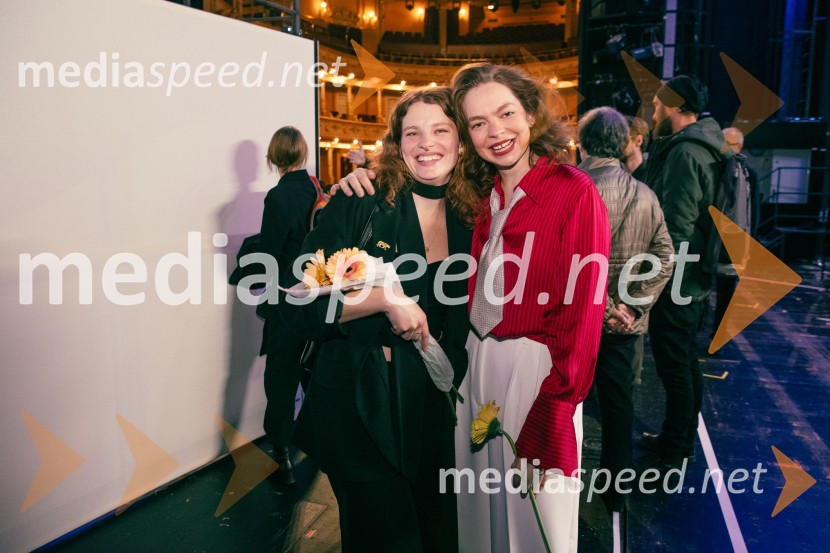  ... ;  Mina Švajger, igralkaOpera za tri groše, koprodukcija SNG Drama Ljubljana in SNG Opera in balet Ljubljana