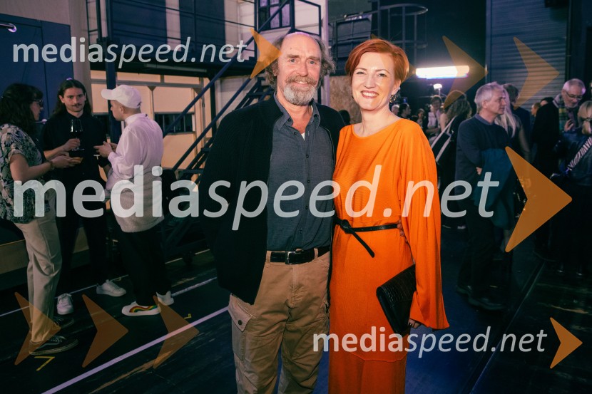  Janez Škof, igralec; dr. Asta Vrečko, ministrica za kulturoOpera za tri groše, koprodukcija SNG Drama Ljubljana in SNG Opera in balet Ljubljana