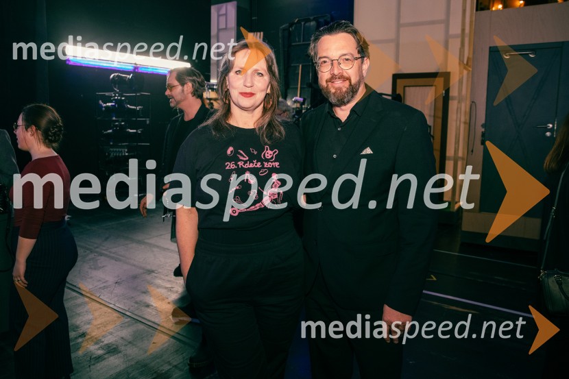  Nina Valič, igralka, pisateljica;  Marko  Hribernik, direktor SNG Opera in balet LjubljanaOpera za tri groše, koprodukcija SNG Drama Ljubljana in SNG Opera in balet Ljubljana