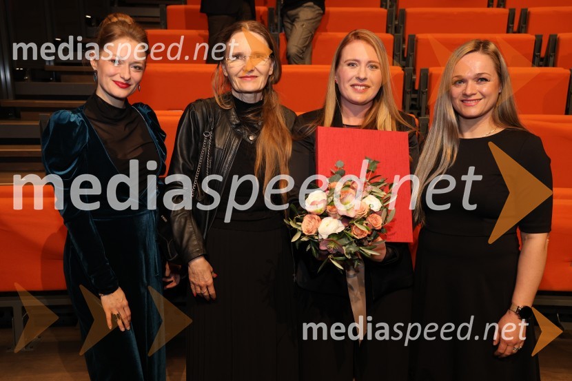  Nika Gorič, sopranistka;  Nevenka Pašek, marketing SNG Maribor;  Oksana Pečeny, koncertna mojstrica;  Nina Dominko, operna pevkaGlazerjeve nagrade 2025, podelitev