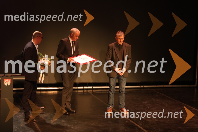  ... ;  Aleksander Saša Arsenovič, župan, Mestna občina Maribor;  Avgust Demšar, pisateljGlazerjeve nagrade 2025, podelitev