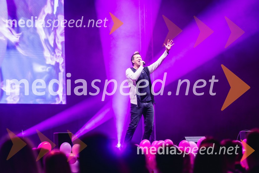  Werner Brozović, pevecVeliki dobrodelni koncert za Karolino