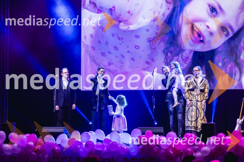  ... ;  ... ;  ... ;  Gregor Bezenšek, glasbenik, Soulgreg artist, društvo Viljem Julijan, kandidat na predsedniških volitvah 2022;  Karolina Lavrič;  ... Veliki dobrodelni koncert za Karolino