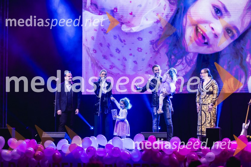  ... ;  ... ;  ... ;  Gregor Bezenšek, glasbenik, Soulgreg artist, društvo Viljem Julijan, kandidat na predsedniških volitvah 2022;  Karolina Lavrič;  ... Veliki dobrodelni koncert za Karolino