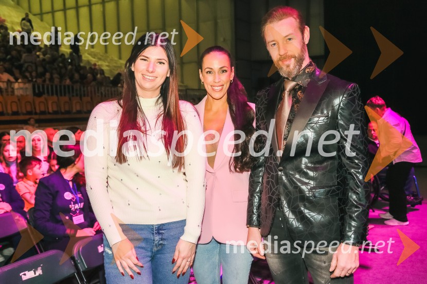  ... ;  Tina Gaber, fotomodel;  Gregor Bezenšek, glasbenik, Soulgreg artist, društvo Viljem Julijan, kandidat na predsedniških volitvah 2022Veliki dobrodelni koncert za Karolino