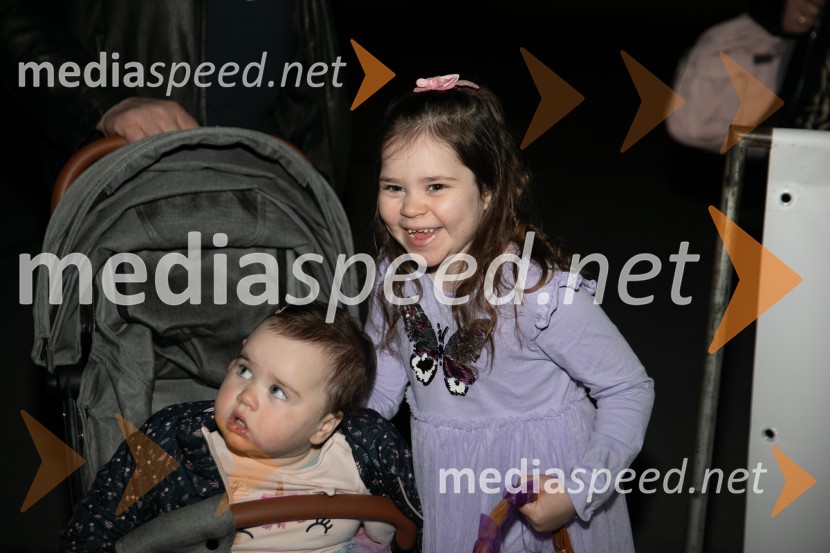  Karolina LavričVeliki dobrodelni koncert za Karolino