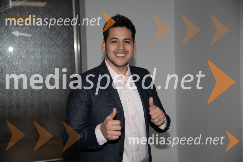   Isaac Palma, pevecVeliki dobrodelni koncert za Karolino