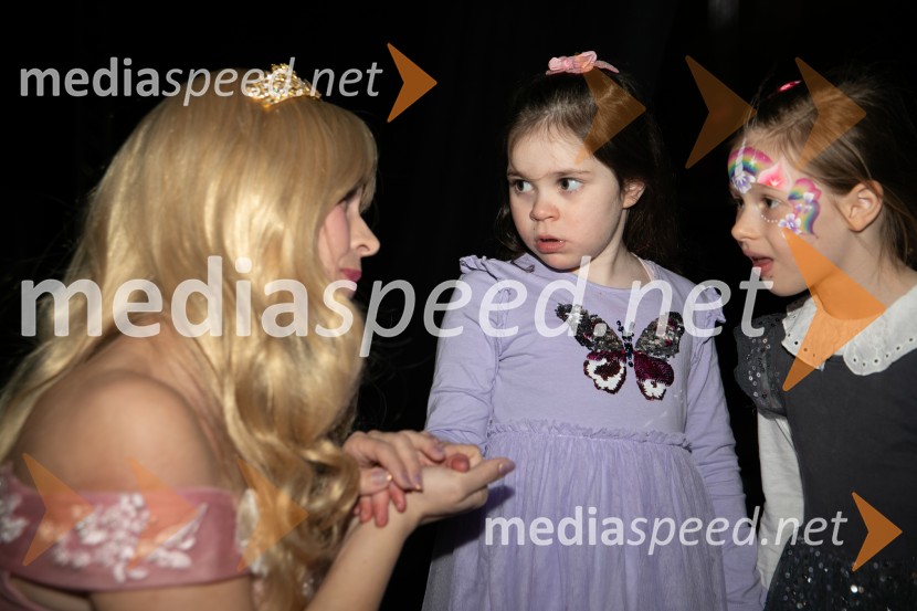  Vila  Eksena;  Karolina Lavrič;  ... Veliki dobrodelni koncert za Karolino