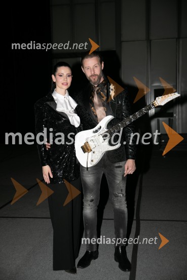  ... ;  Gregor Bezenšek, glasbenik, Soulgreg artist, društvo Viljem Julijan, kandidat na predsedniških volitvah 2022Veliki dobrodelni koncert za Karolino