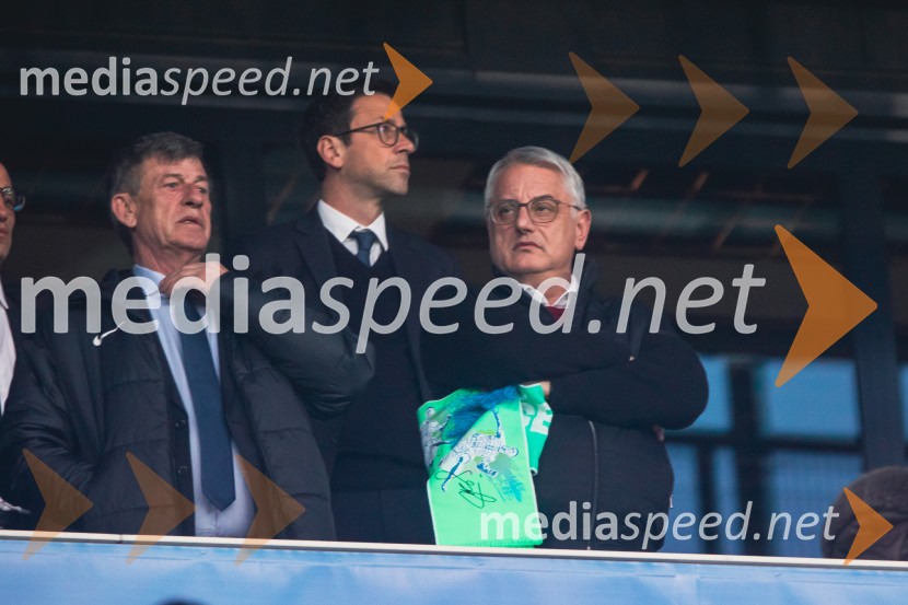  ... ;  Matjaž Han, minister za gospodarstvo, turizem in športSlovenija - Slovaška, nogomet