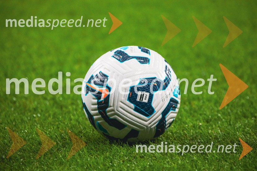 Slovenija - Slovaška, nogomet