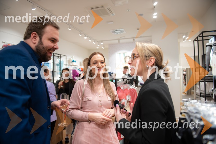  Anže Marčun, vodja marketinga, Lisca;  ... ;  ... Lisca v osveženi podobi, Citycenter Celje