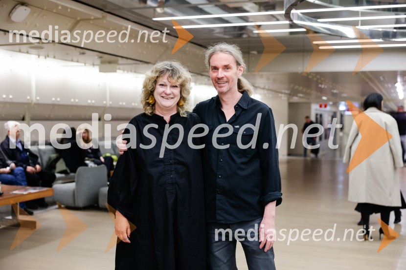  Tijana Zinajić, režiserka, igralka;  Andrej Jaklič, vodja gledališkega in sodobnoplesnega programa CDPiaf, Edith Piaf – jubilejna predstava ob 20. sezoni, Cankarjev dom