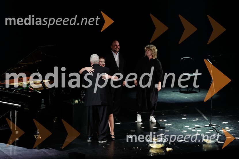  Vesna Pernarčič, igralka;  Joži Šalej, glasbenik;  Tijana Zinajić, režiserka, igralkaPiaf, Edith Piaf – jubilejna predstava ob 20. sezoni, Cankarjev dom