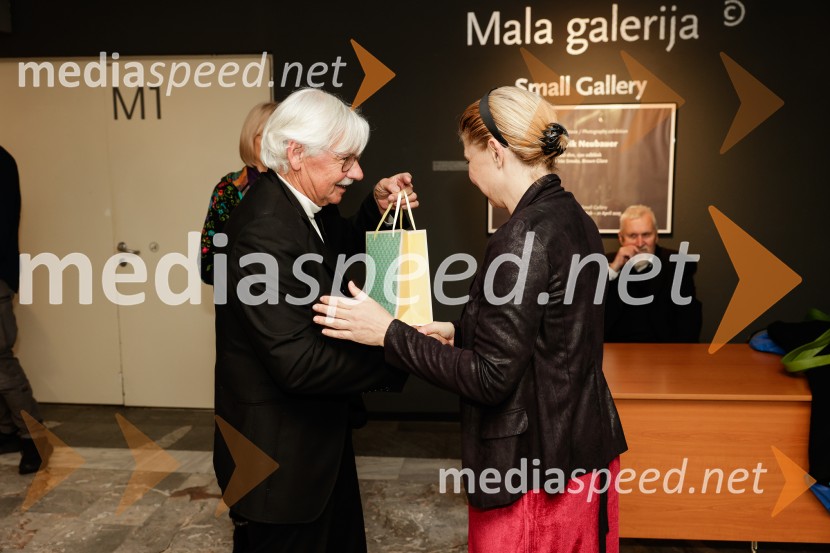  ... ;  Vesna Pernarčič, igralkaPiaf, Edith Piaf – jubilejna predstava ob 20. sezoni, Cankarjev dom