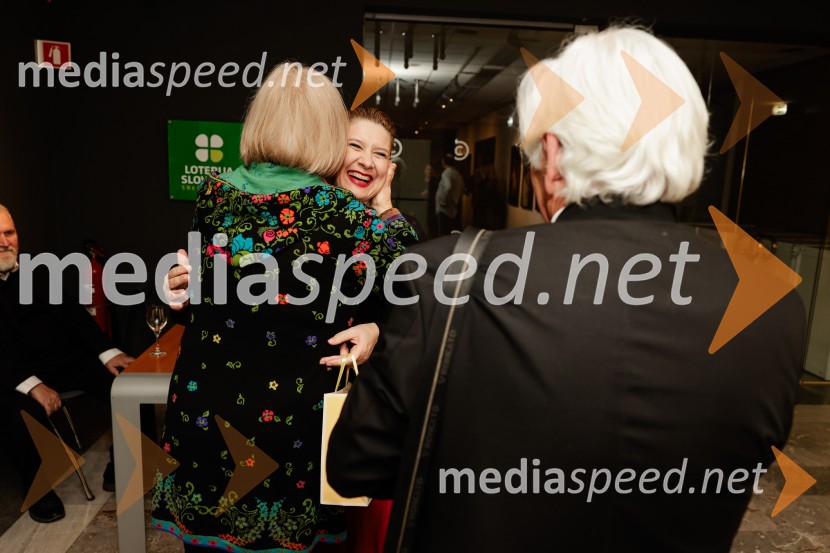  Vesna Pernarčič, igralkaPiaf, Edith Piaf – jubilejna predstava ob 20. sezoni, Cankarjev dom