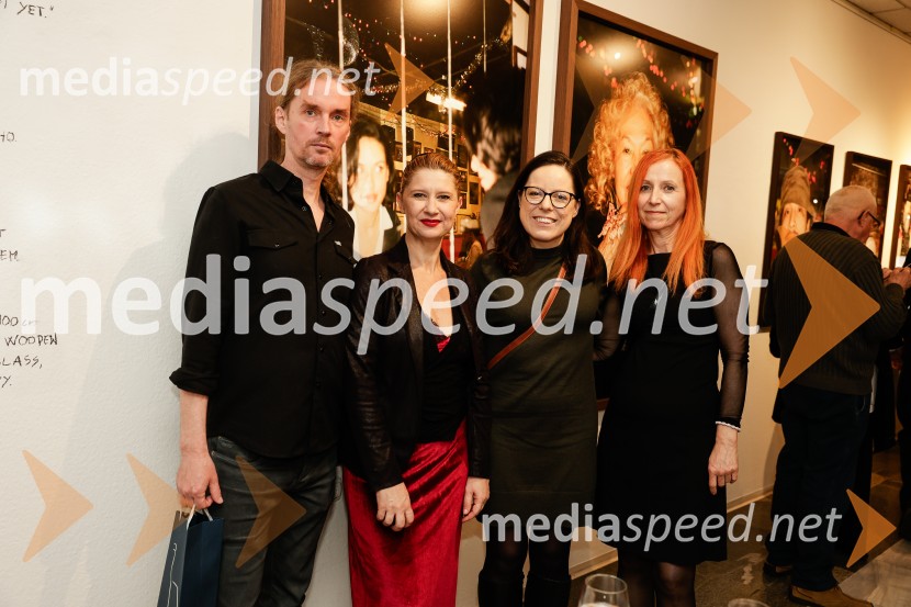  Andrej Jaklič, vodja gledališkega in sodobnoplesnega programa CD;  Vesna Pernarčič, igralka;  Medeja  Medved, Cankarjev dom;  Zvezdana Lazar, Cankarjev domPiaf, Edith Piaf – jubilejna predstava ob 20. sezoni, Cankarjev dom