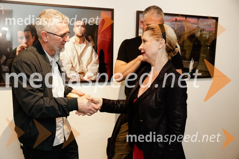  ... ;  Vesna Pernarčič, igralkaPiaf, Edith Piaf – jubilejna predstava ob 20. sezoni, Cankarjev dom