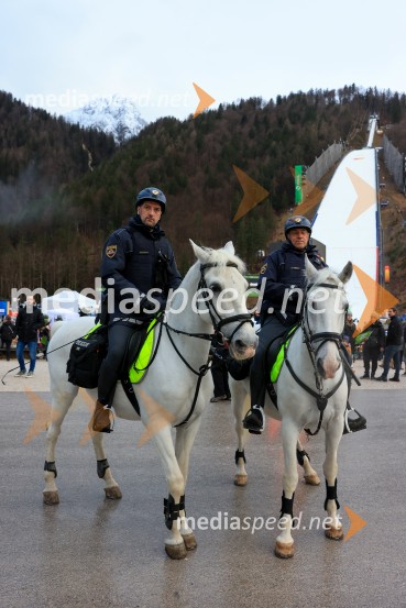 Domen Prevc do rekorda, Anže Lanišek do zmage, Planica 2025, nedelja