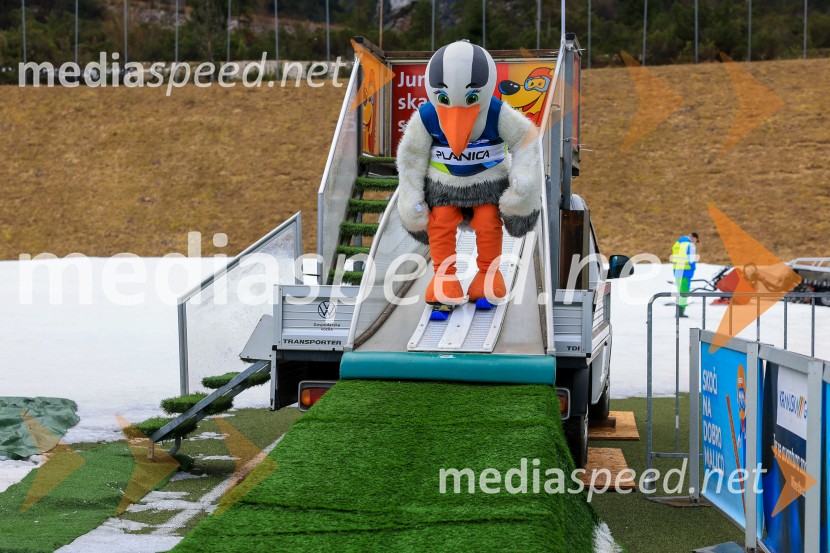 Domen Prevc do rekorda, Anže Lanišek do zmage, Planica 2025, nedelja
