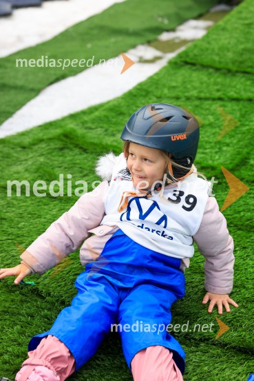  Julijan Valentin BezenšekDomen Prevc do rekorda, Anže Lanišek do zmage, Planica 2025, nedelja