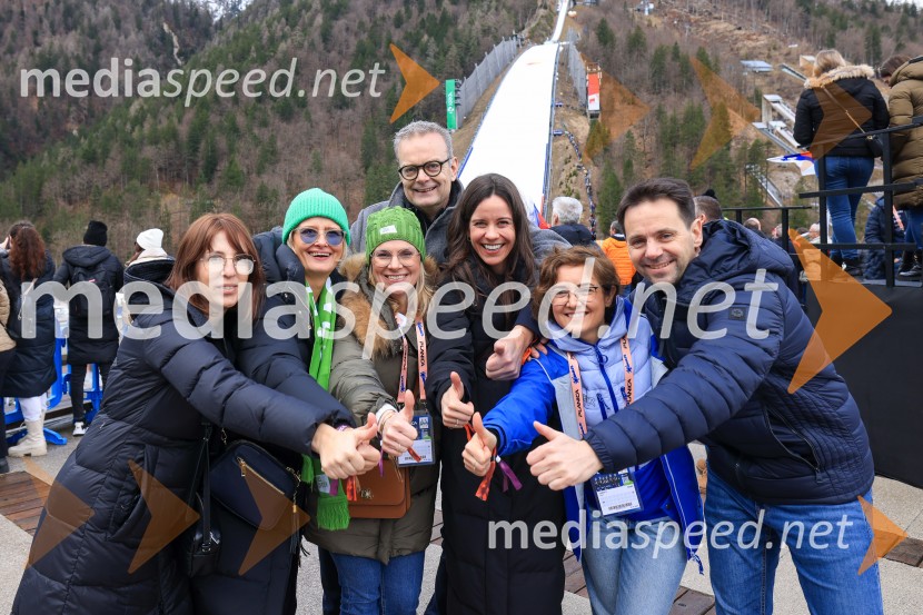  ... ;  Marta Bulhak, direktorica Pivovarna Laško Union;  Tanja Subotić Levanič, direktorica korporativnih odnosov, Pivovarna Laško Union; mag. Aleš Drenik, vodja programa resne glasbe, opere in balet, Cankarjev dom;  ... ;  ... ;  ... Domen Prevc do rekorda, Anže Lanišek do zmage, Planica 2025, nedelja