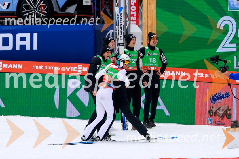  Domen Prevc, smučarski skakalecDomen Prevc do rekorda, Anže Lanišek do zmage, Planica 2025, nedelja