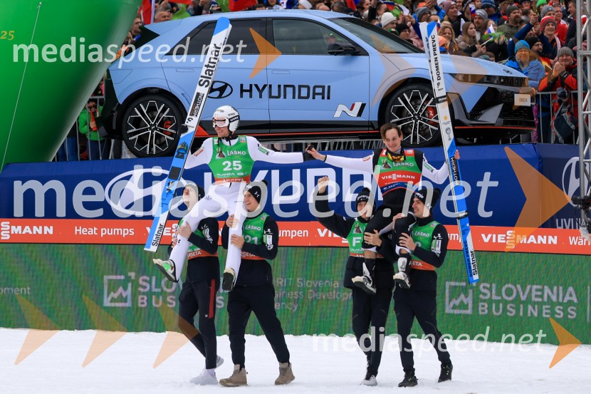  Anže Lanišek, smučarski skakalec;  Domen Prevc, smučarski skakalecDomen Prevc do rekorda, Anže Lanišek do zmage, Planica 2025, nedelja