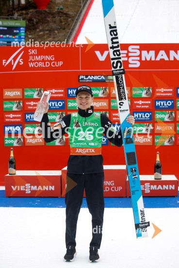  Anže Lanišek, smučarski skakalecDomen Prevc do rekorda, Anže Lanišek do zmage, Planica 2025, nedelja