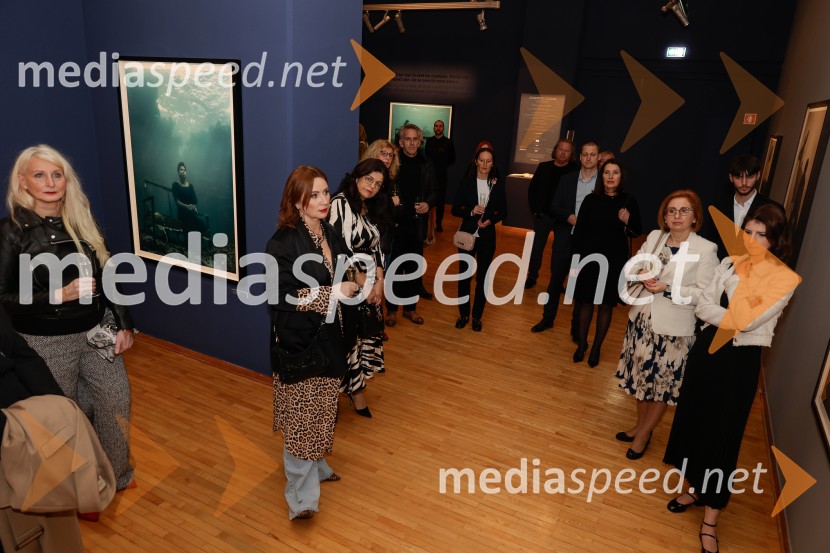 Otvoritev razstave Nicka Brandta, Napočil bo dan