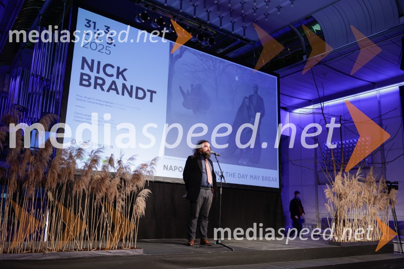   Jure Novak, generalni direktor, Cankarjev domOtvoritev razstave Nicka Brandta, Napočil bo dan