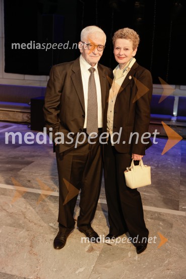 dr. Peter  Čeferin, pravnik, pisatelj;  Rija ČičOtvoritev razstave Nicka Brandta, Napočil bo dan