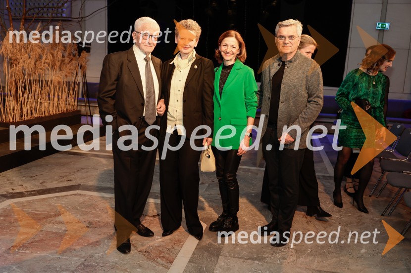 dr. Peter  Čeferin, pravnik, pisatelj;  Rija Čič; dr. Maja Zalaznik, nekdanja ministrica za izobraževanje, znanost in šport;  Aleksander  Zalaznik, generalni direktor Danfoss Trata, nekdanji predsednik Združenja ManagerOtvoritev razstave Nicka Brandta, Napočil bo dan