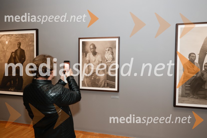 Otvoritev razstave Nicka Brandta, Napočil bo dan