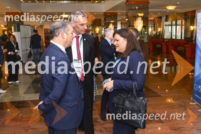  ... ;  Robert  Sever, GZS, Združenje za promet;  ... 12. mednarodni logistični kongres v Portorožu