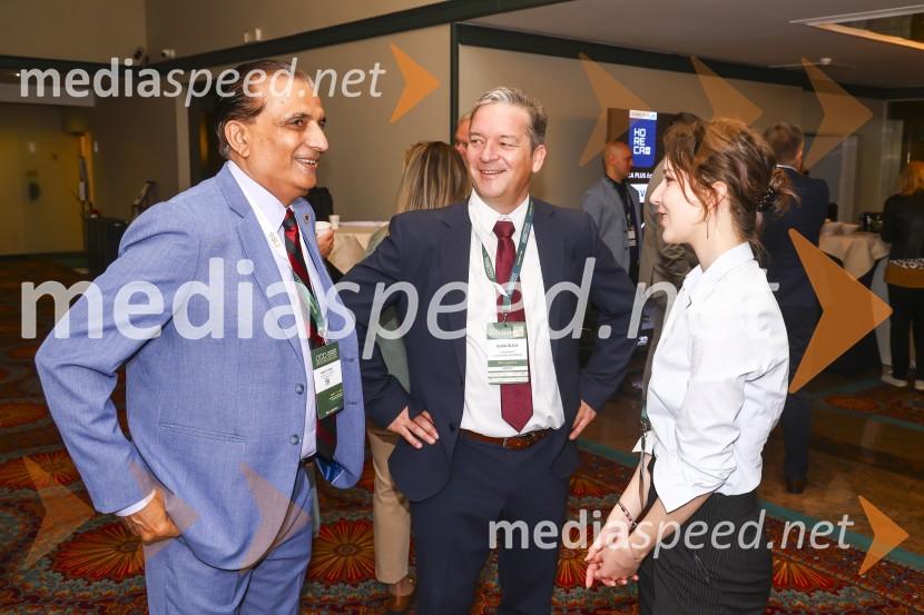  Nick Vyas;  Igor  Žula, predsednik Slovenskega logističnega združenja ;  ... 12. mednarodni logistični kongres v Portorožu