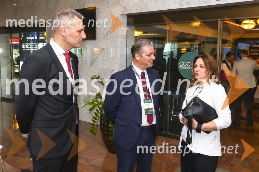  Robert  Sever, GZS, Združenje za promet;  Igor  Žula, predsednik Slovenskega logističnega združenja ;  ... 12. mednarodni logistični kongres v Portorožu