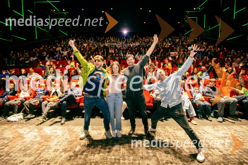  Klemen Bunderla, radijski voditelj, radio Aktual;  Živa Medved;  Mirko Medved, sinhronizator;  Klemen Bučan, radijski voditelj, stand-up komik, DJMinecraft: Film, premiera v Cineplexx Ljubljana